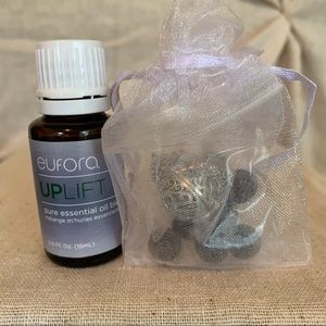 Necklace/Essential oil & lava rocks